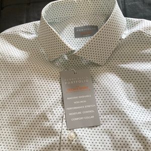 New Perry Ellis portfolio tech+shirt